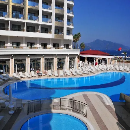 Golden Rock 5* 말마리스