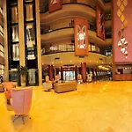 Hotel Golden Rock