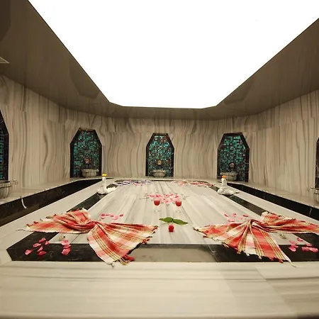 Golden Rock Ξενοδοχείο Μαρμαρίς