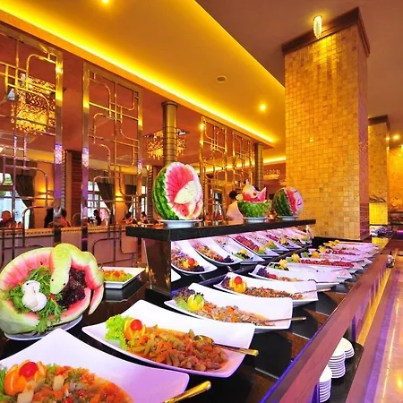 金岩石海滩酒店 酒店 马尔马里斯