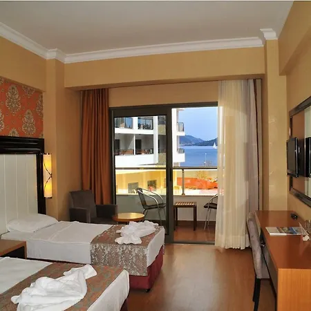 Golden Rock 5* Μαρμαρίς