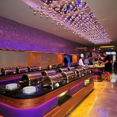 Szálloda Golden Rock 5*