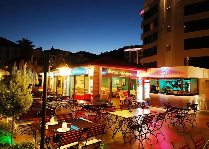Szálloda Golden Rock 5*