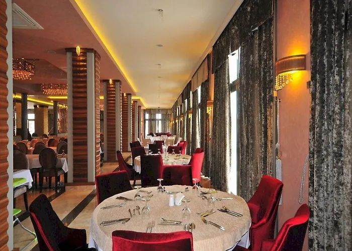 Szálloda Golden Rock 5*