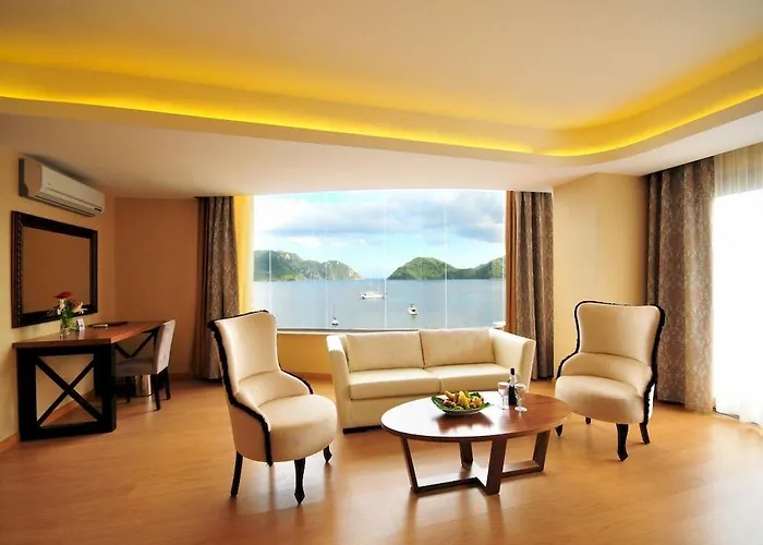 Szálloda Golden Rock 5*