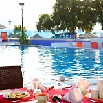 Отель Golden Rock 5*