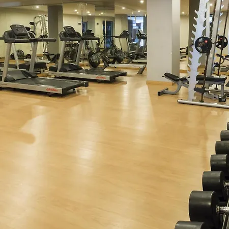 جولدن روك بيتش فندق 5*