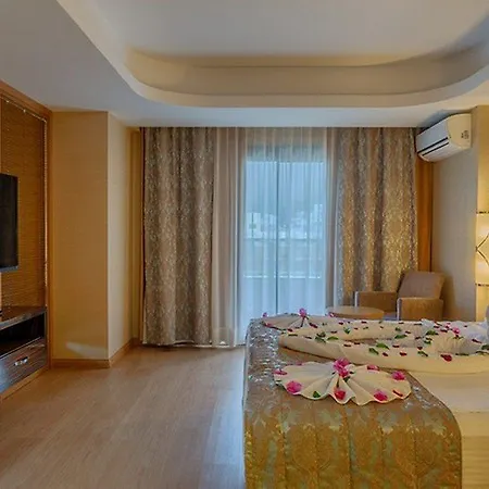 فندق جولدن روك بيتش 5*