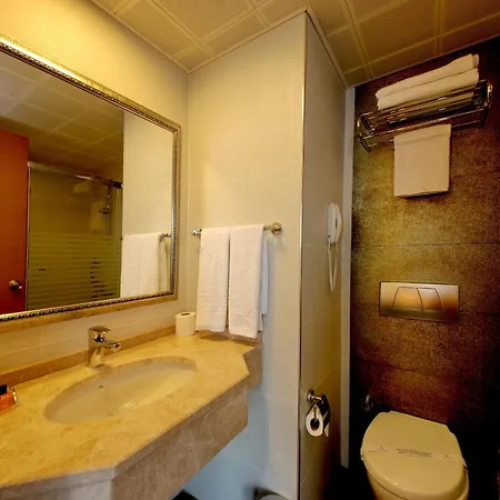 جولدن روك بيتش 5* مرمريس