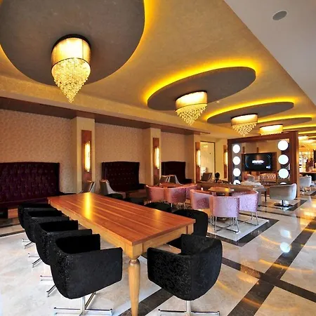 Otel Golden Rock
