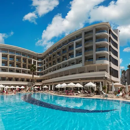 ホテル Golden Rock マルマリス