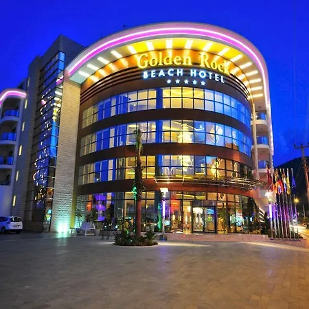 جولدن روك بيتش 5*